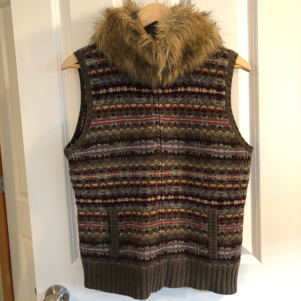 Ralph Lauren sweater vest / faux fur collar